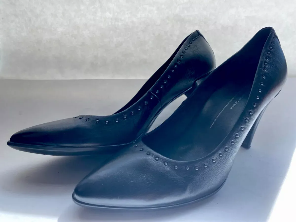 Ecco 2024 black pumps