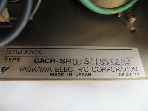 Robot eléctrico Yaskawa YASNAC servopack tipo CACR-SR03SZ1SSY223 - Imagen 3 de 6
