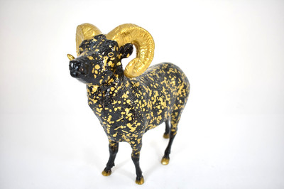 2021 Breyer Montana Bighorn Sheep Ram Collector Club Web Special Black & Gold