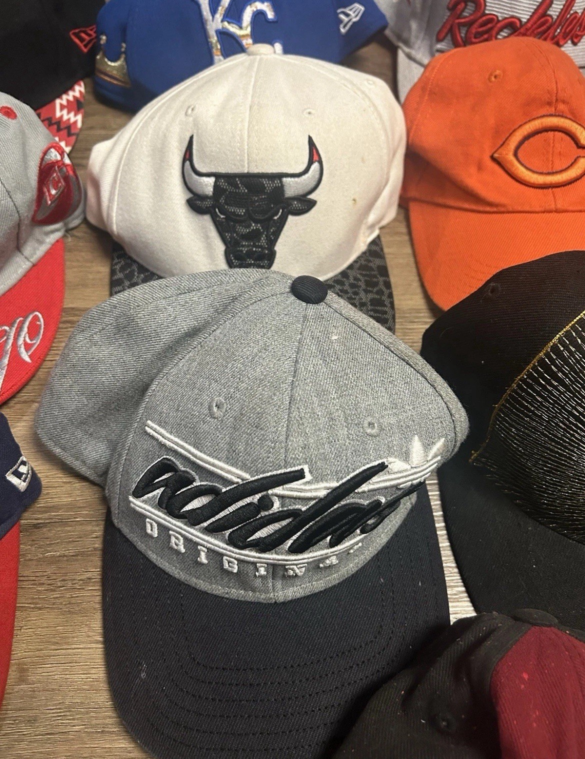 24 Hat Bundle Lot Fitted, SnapBack, Strapback NBA… - image 6