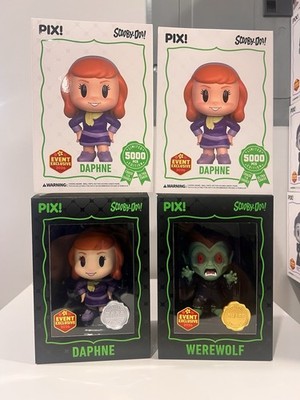 Thrilljoy PIX! Scooby Doo Daphne Blake Hero & Werewolf Chase Bundle LE 5000 