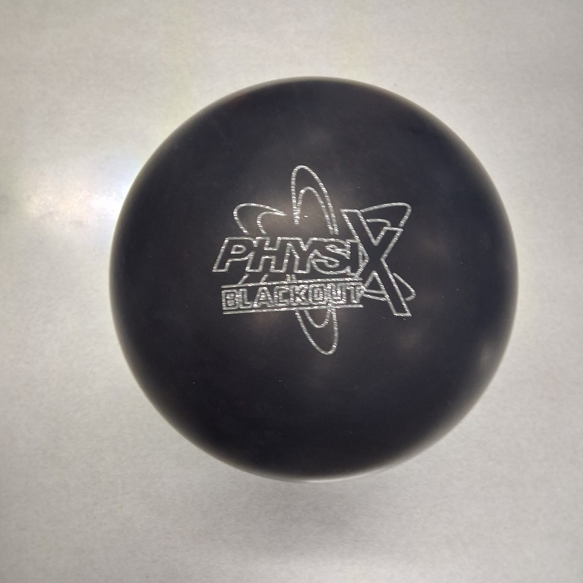 Storm PhysiX Blackout 1ST QUALITY bowling ball 14 lb NEW IN BOX