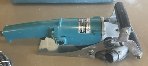 EUC Makita Concrete Planer PC1100 110mm, Case, TESTED WORKING, New Bag & Wrench - Picture 5 of 9