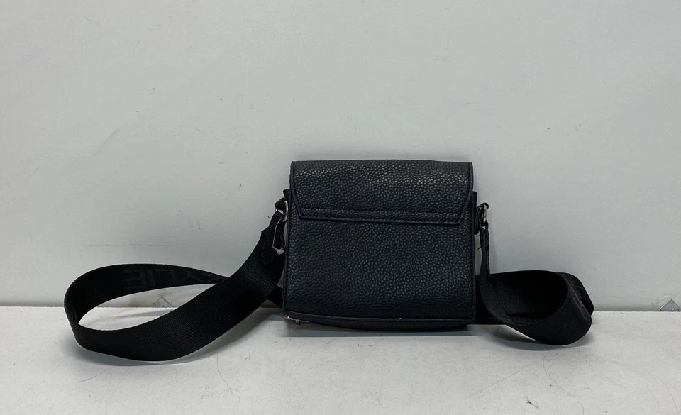 Bolso de mujer Kendall Kylie de lona negro con asa superior Foto 2 de 4