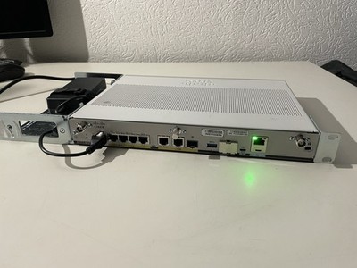 Cisco C1111 4PLTE Router