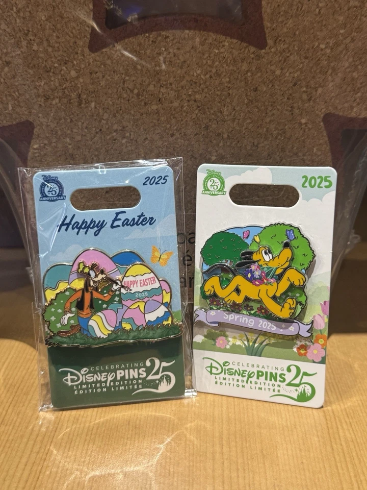 Набор значков Disney Parks 2025 Spring Pluto & Happy Easter Goofy LE 25 лет - Изображение 2 из 4