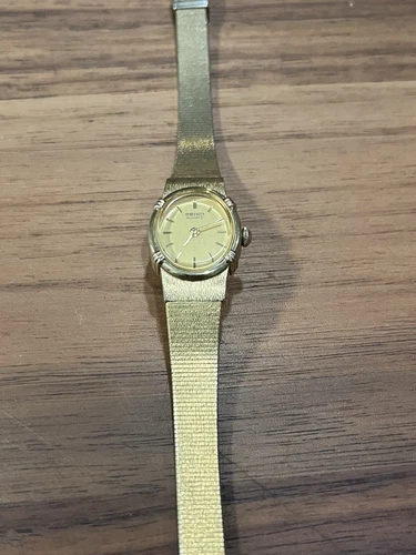 Seiko Vintage Watch Women 17mm Gold Dial Gold Tone Oval 5420-5159 New Battery