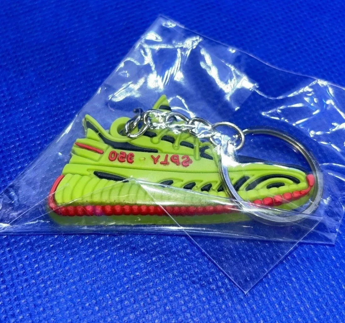 Adidas Yeezy Boost 350 V2 Portachiavi Sneaker 2D Flat Gomma 2 5” x 1 25” VERDE