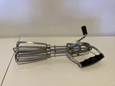 Vintage Stainless Steel Hand Crank Mixer Egg Beater Japan (Still Working) 10”L