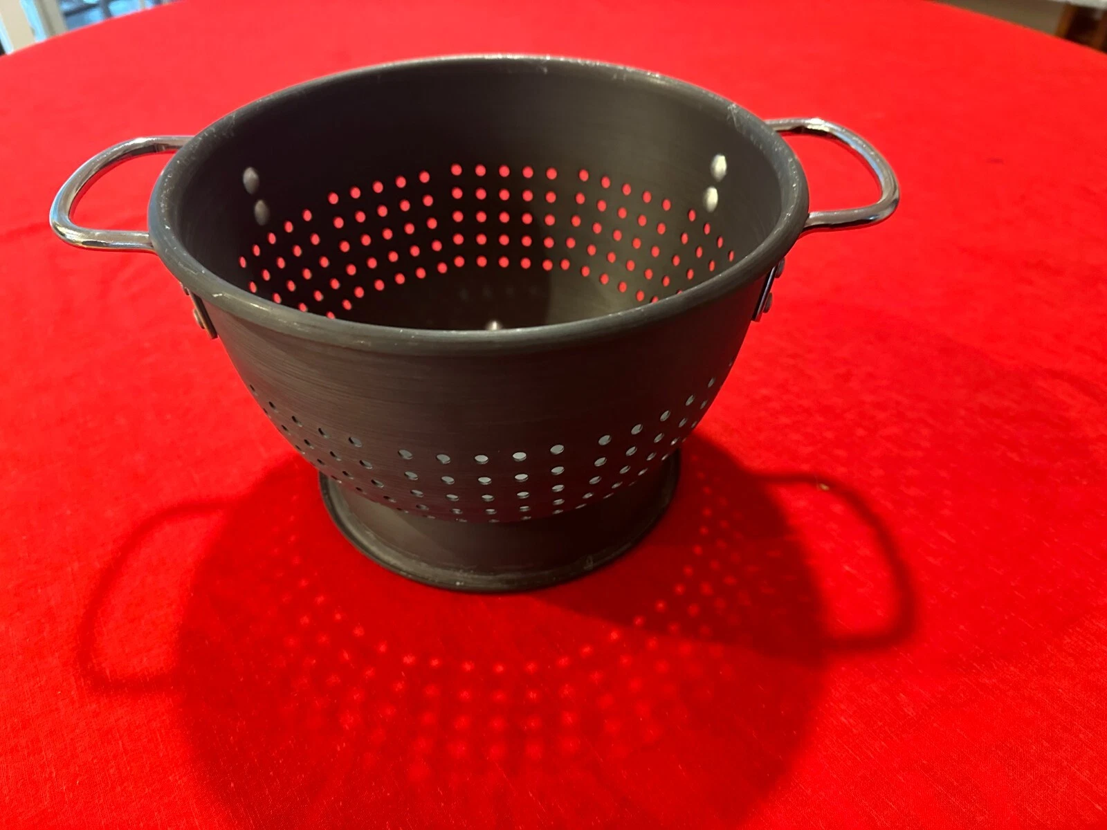 Calphalon Vintage Spaggetti Strainer Made in USA
Opens in a new window or tab