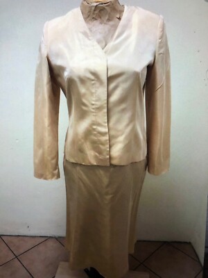 Collection Kostüm in abricot-creme