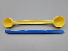 Tupperware Melon Baller #1333 Bright Yellow & Blue Orange Peeler #727