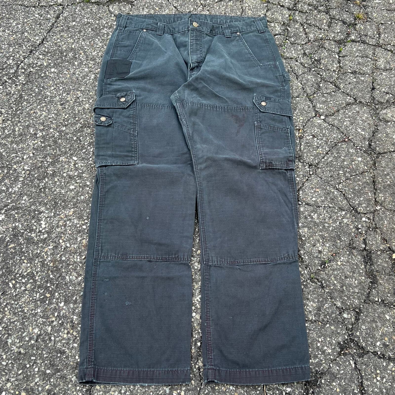 Vintage y2k black Carhartt cargo work wear carpenter pants