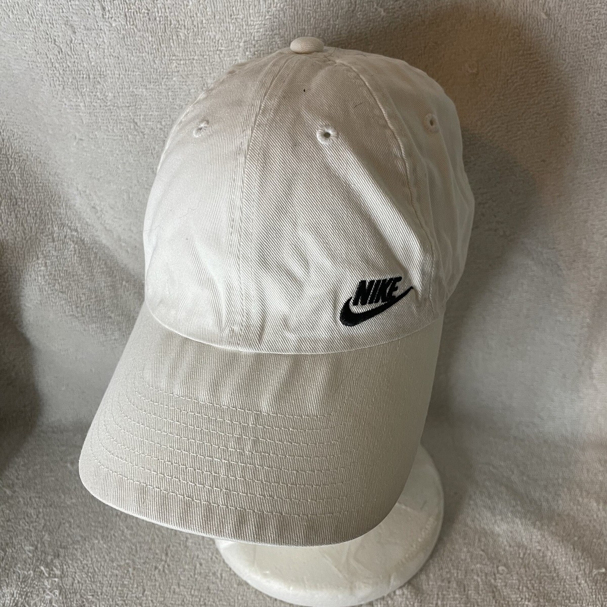 Nike Hat Cap Hat Adult Strap Back Baseball Swoosh Lucky 1Size 