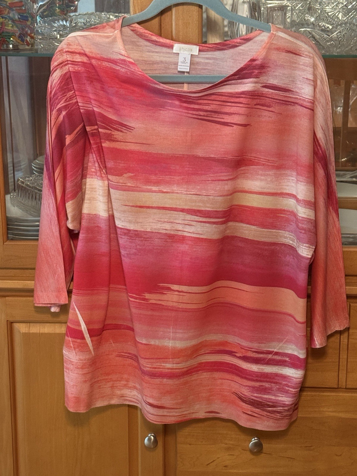 Chico's Abstract Knit Tunic Blouse Scoop Neck Pink Red Beige 3/4 Sleeve Size 3