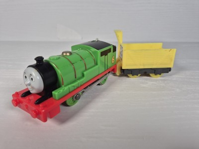 Motorisierter Trackmaster Percy Zug Thomas und seine Freunde Mattel 2013 mit LKW 