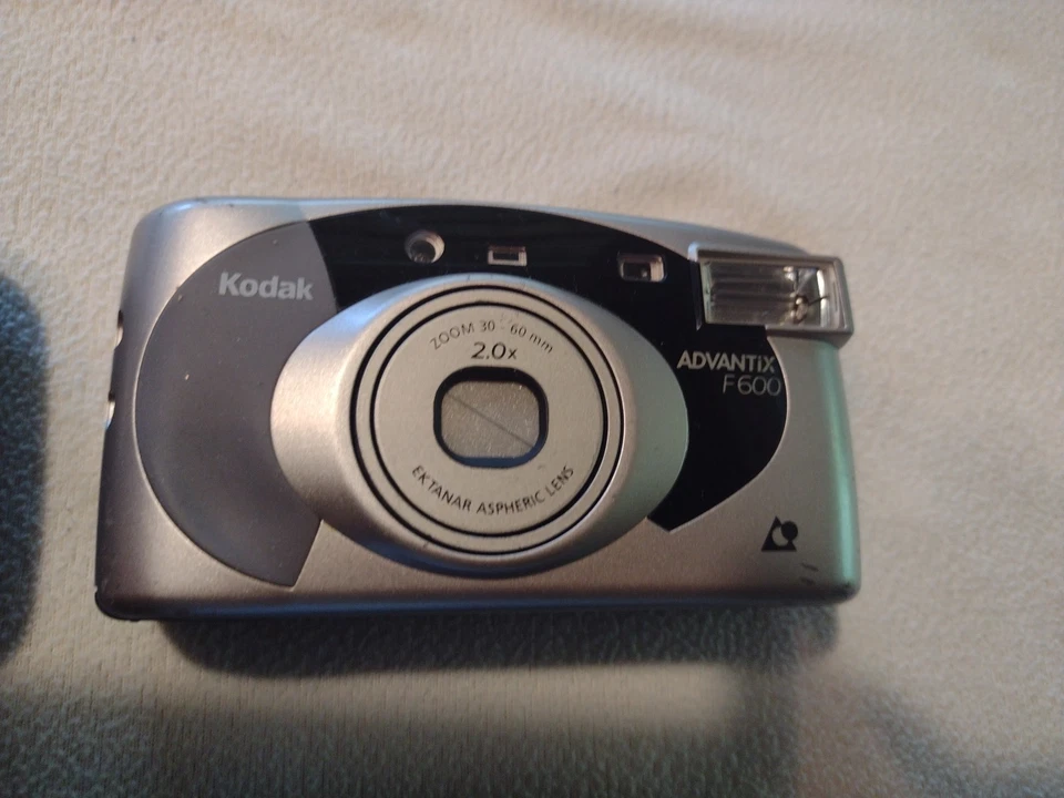 Cuatro cámaras Kodak Ansco Polaroid de 35 y 28 mm vendidas en grupo Foto 3 de 4