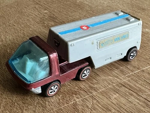 Vintage Hot Wheels Redline Red / Brown Heavyweights Moving Van Lines Truck
