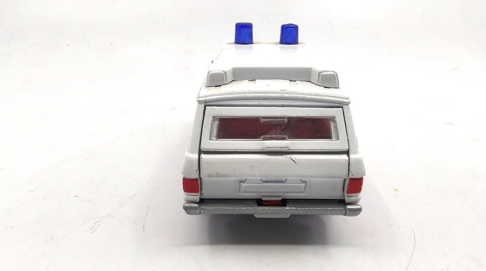 VINTAGE CORGI TOYS WHIZZWHEELS VIGILANT RANGE ROVER AMBULANCE GREAT BRITAIN - Image 3 of 4