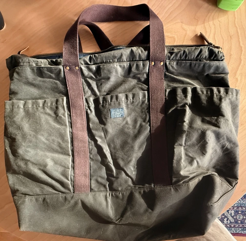 J Crew "Sporting Goods" large zippered tote bag in dark green waxed canvas - Image 2 of 4