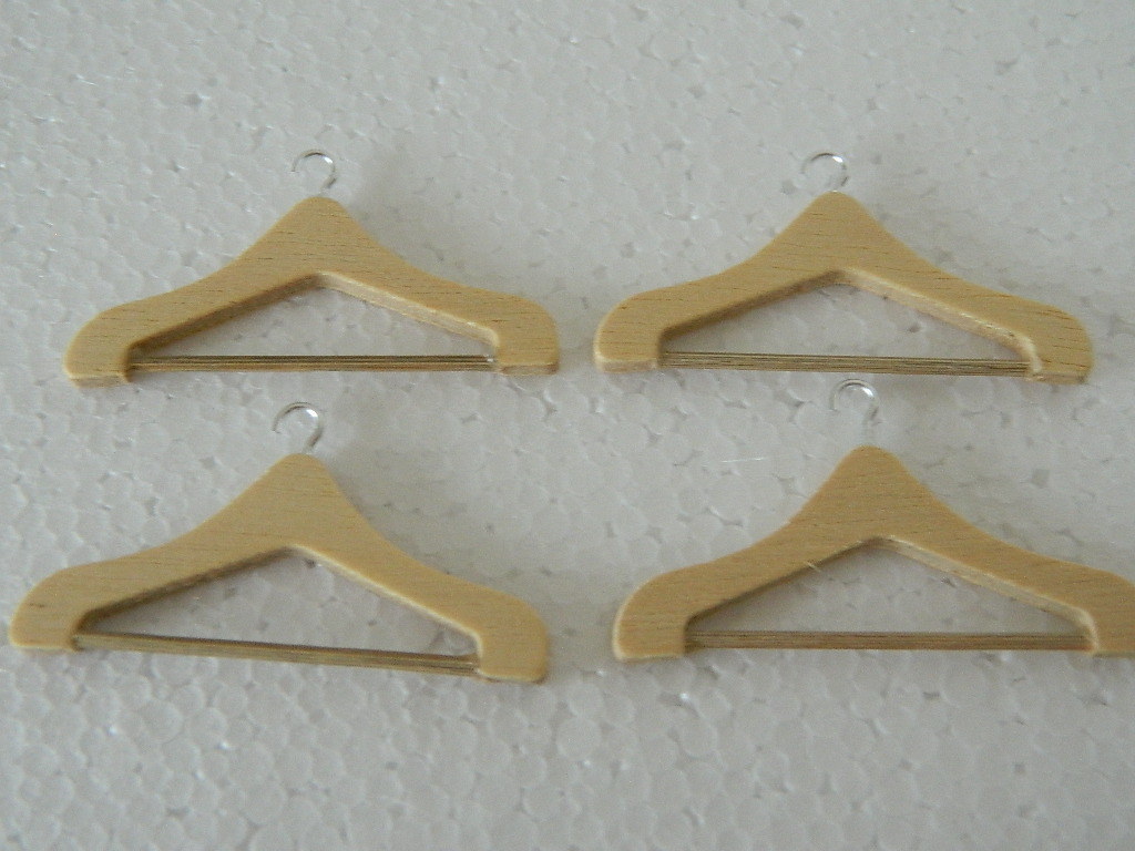 (M2.21)  1/12th scale DOLLS HOUSE SET OF FOUR WOODEN COAT HANGERS