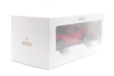Norev 1:18 Porsche 911 Carrera 4 GTS Coupe (992.2) in Guards Red
