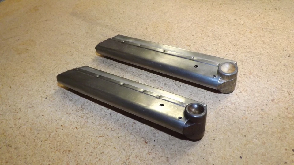 Lote de 2 - 7º pentes para Luger P08 P-08 -- 9mm -- Base de madeira - Imagem 2 de 4