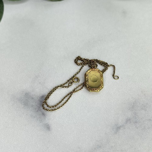 Vintage 14K Yellow Gold Etched Locket Necklace Childs Small 12.75” Monogram - Picture 12 of 13