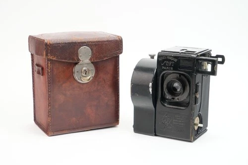 35mm Ciné Sept camera by Debrie #I01100 H. Roussel Stylor f/3.5 - 50mm lens
