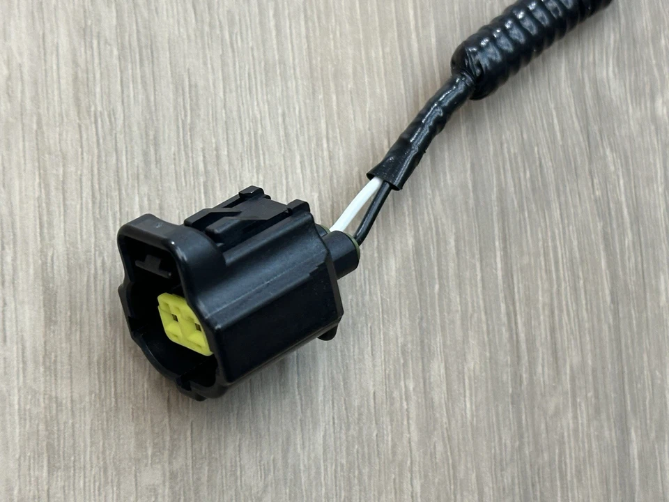 GENUINE 2006-2018 Toyota Yaris OEM Genuine Temp Sensor Connector Plug Pigtail - Image 4 of 4