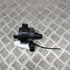 Pompe à eau Peugeot 3008