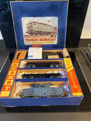 HORNBY SPUR O BOX LE LORRAIN KOMPLETT MIT LOKOMOTIVE BB 13001 TZB
