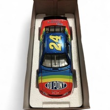 Jeff Gordon 1998 24 DuPont 1:24 Scale Monte Carlo NASCAR Diecast