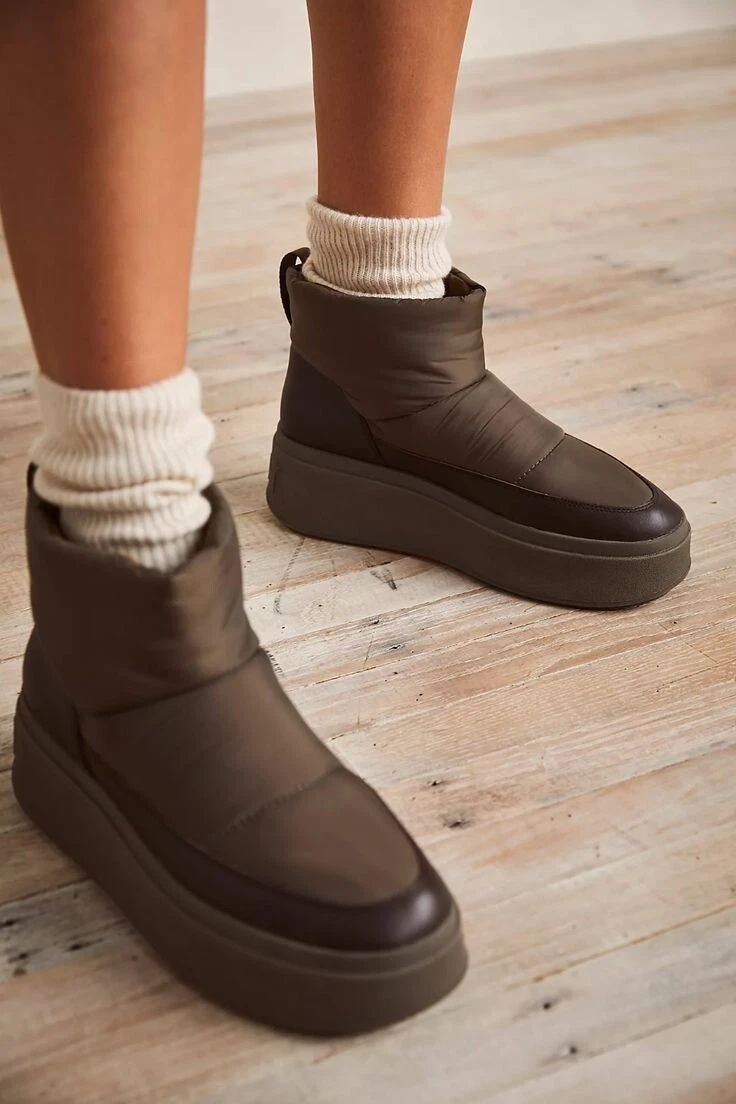 Maxi with cheap boots