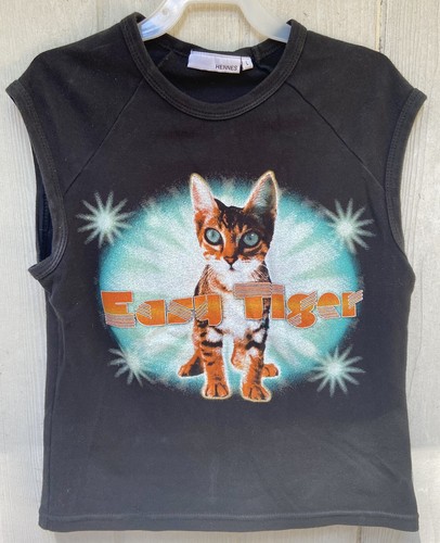 H & M BLACK SLEEVELESS T SHIRT-"EASY TIGER" KITTEN/CAT-Women's Size Large-L