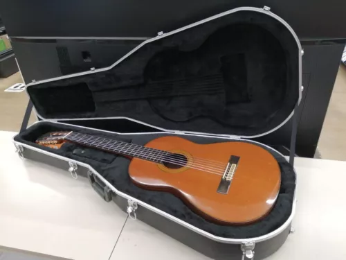 Yamaha Gc-40C Classic Guitar Safe delivery With Hard Case Used