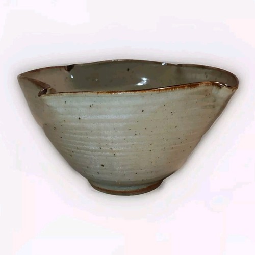 Art Pottery Serving Bowl Ruffled Edge Speckles Small Lynda Thompson Signed - Picture 5 of 12