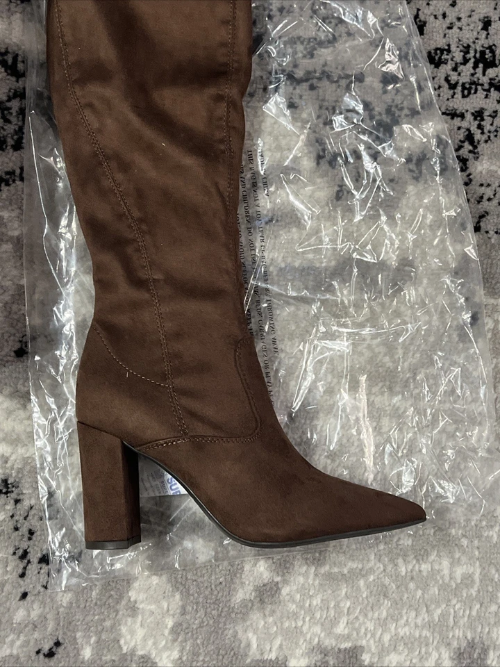 Bota por encima de la rodilla Marc Fisher Glorya para mujer 5,5 M CAJA ABIERTA Foto 2 de 4