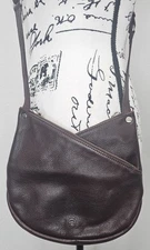 Rare Vtg Etienne Aigner Brown Burgundy Pebbled Leather Zippered Crossbody Bag