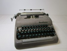 Vintage 1950’s Smith-Corona Silent Portable Typewriter Green thumbnail