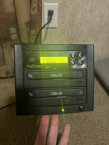 This duplication copy tower can burn a DVD at maximum 22x on both DVD+R and DVD - 第 4/10 張圖片