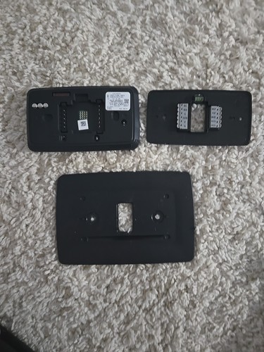 Sensi Black 1F96U-42WFB Touch Wi-Fi Thermostat Touchscreen Black - Picture 5 of 7