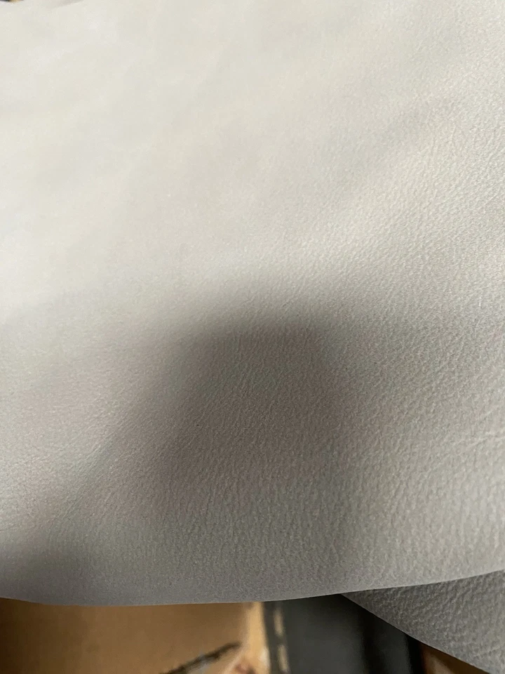 Italian Leather Ice Gray Color 50 Square Feet Full Grain - Image 2 of 2