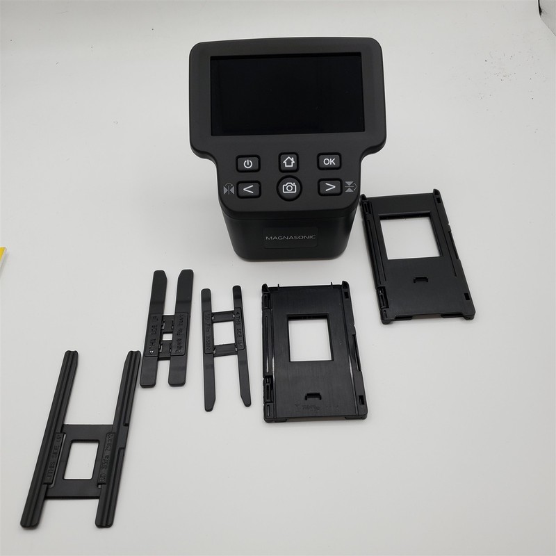 Magnasonic All-in-One 24MP Film Scanner 5" Display HDMI FS71