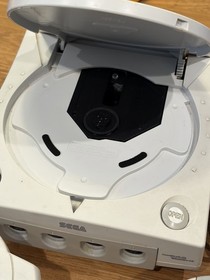 Sega Dreamcast HKT-3020 Console Bundle Lot 2 Controllers 2 Games Tested Working