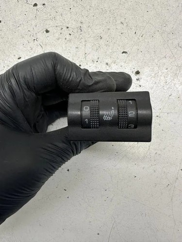 SKODA OCTAVIA I Combi 1U5 Schalter sitzheizung 1U0963563B 1.90 Diesel 30584956