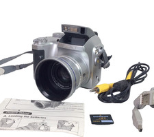 Fujifilm Finepix S3000 Digital Camera 3.2MP Tested Working 6x Optical zoom