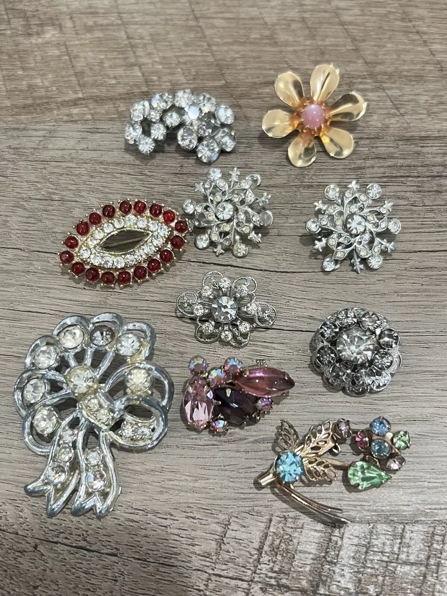 Art deco shop rhinestone brooch