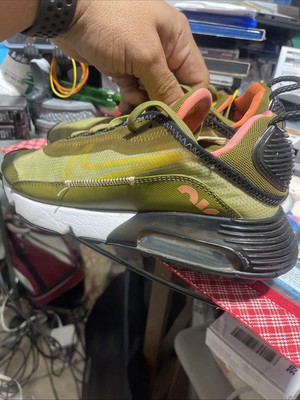 olive nike 2090