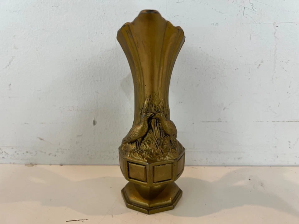 Antigua jarra pintada de bronce dorado Art Nouveau con mango de mujer y pavo real diciembre Foto 3 de 4